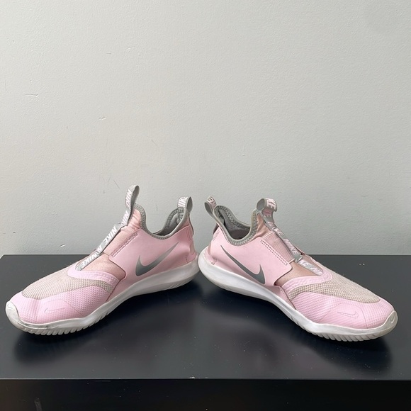 Nike women’s kids Flex Runner GS US4 Pink Foam Metallic Silver Light Smoke Grey - Picture 5 of 10